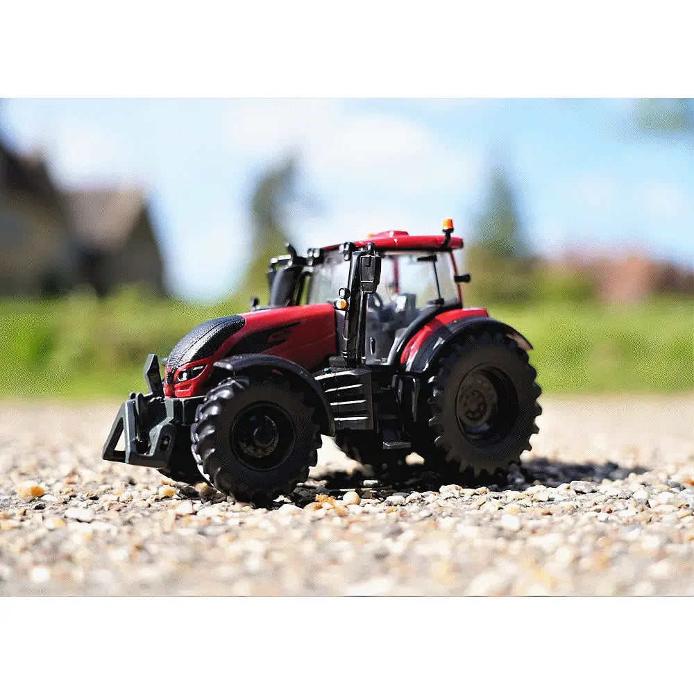 Britains Valtra T254 Versu 70th Anniversary Tractor 1:32 Scale Model 43315