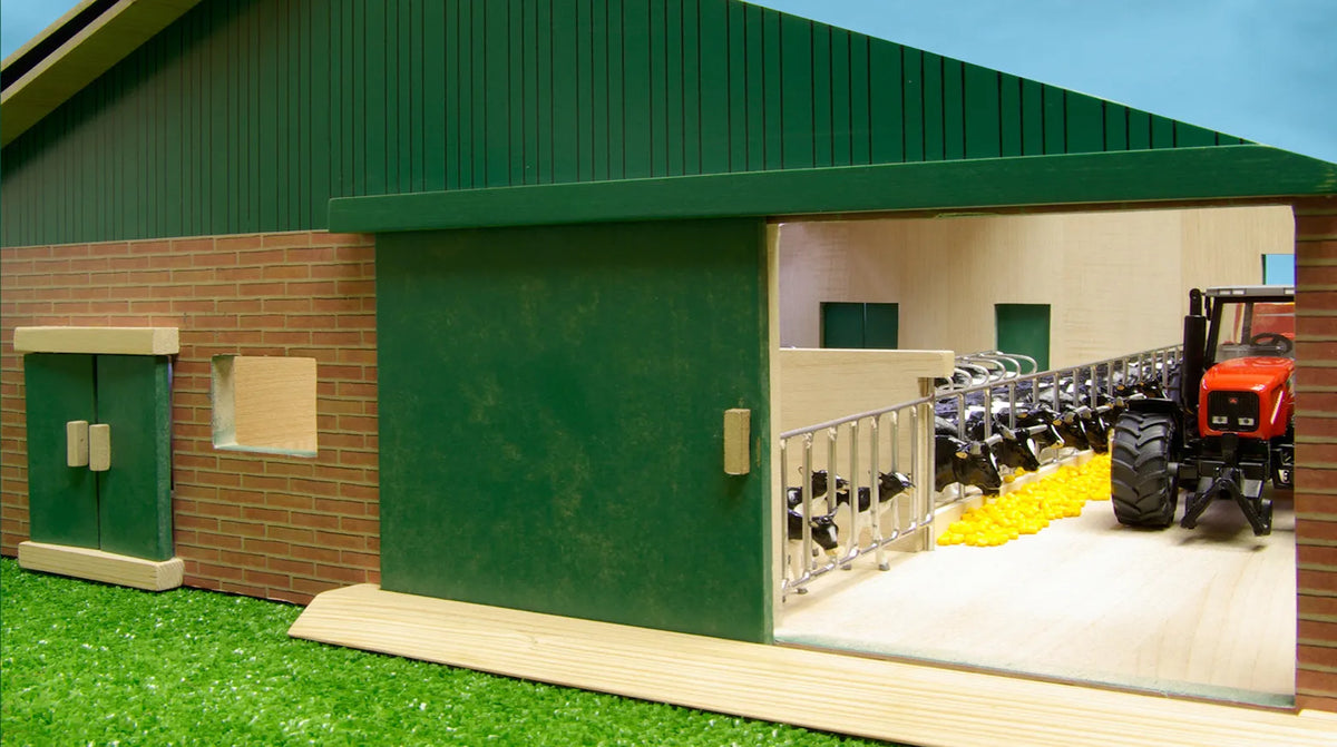 Kids Globe Cattle Shed and Milking Parlour