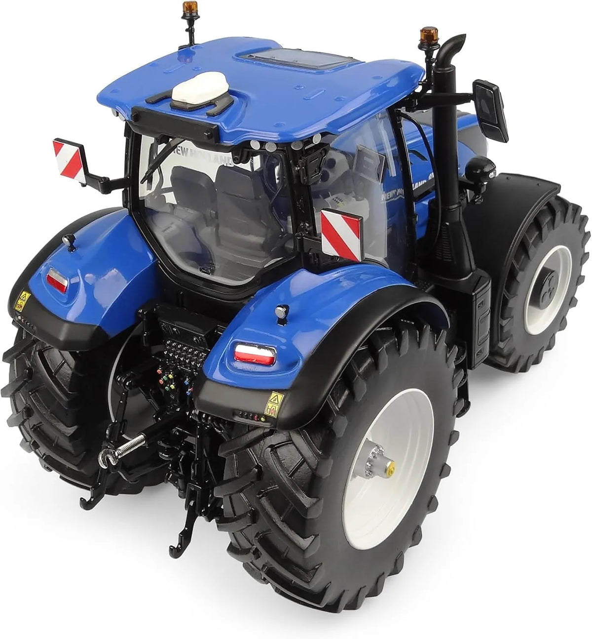 New Holland T7.300 Model Tractor 1:32 Scale Die‑Cast by Universal Hobbies