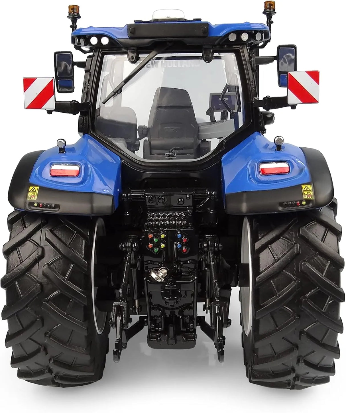 New Holland T7.300 Model Tractor 1:32 Scale Die‑Cast by Universal Hobbies