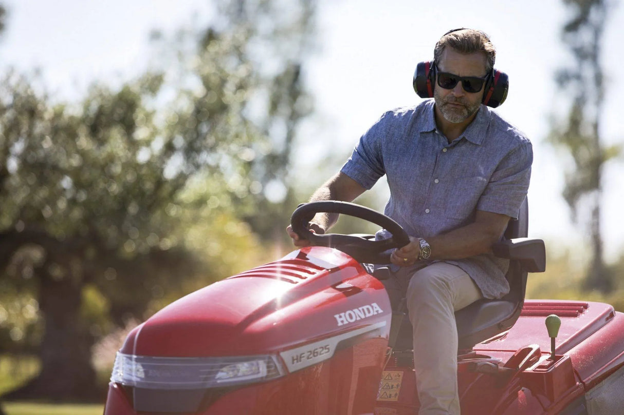 Honda HF2625 HME Ride-On Lawnmower