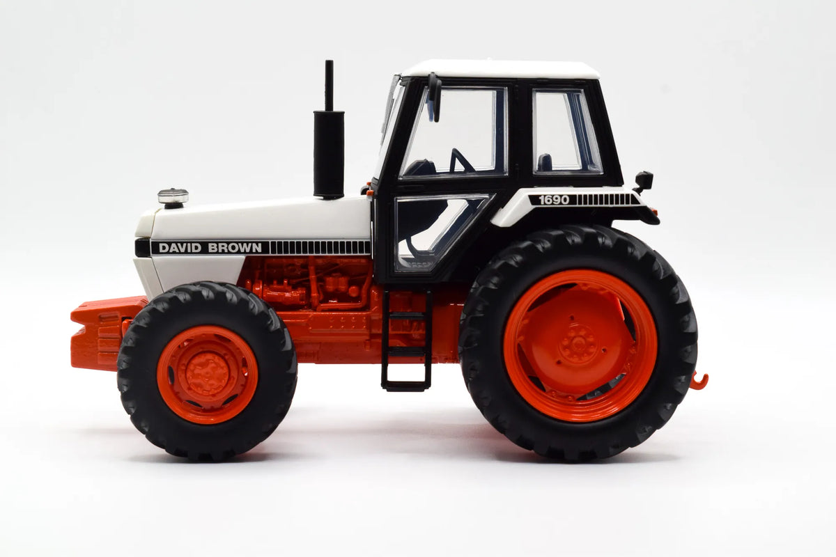 David Brown 1690 Model Tractor 1:32 Scale Die‑Cast 4WD by Universal Hobbies (1979‑83)