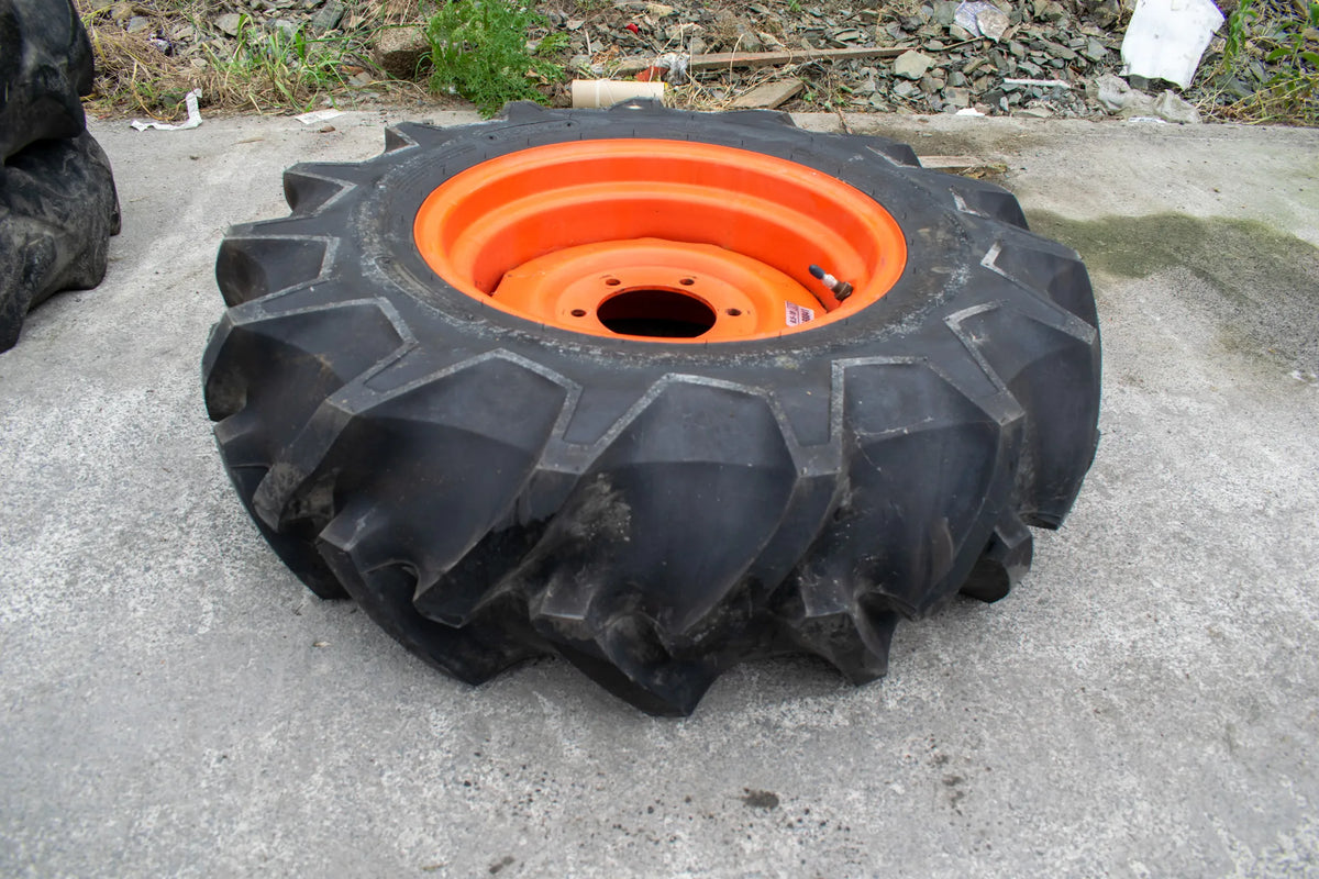 Bridgestone Tyre 9.5-16