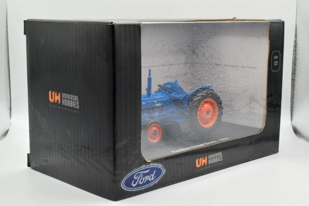 Fordson Super Dexta Model Tractor 1:32 Scale Die‑Cast by Universal Hobbies (1962)