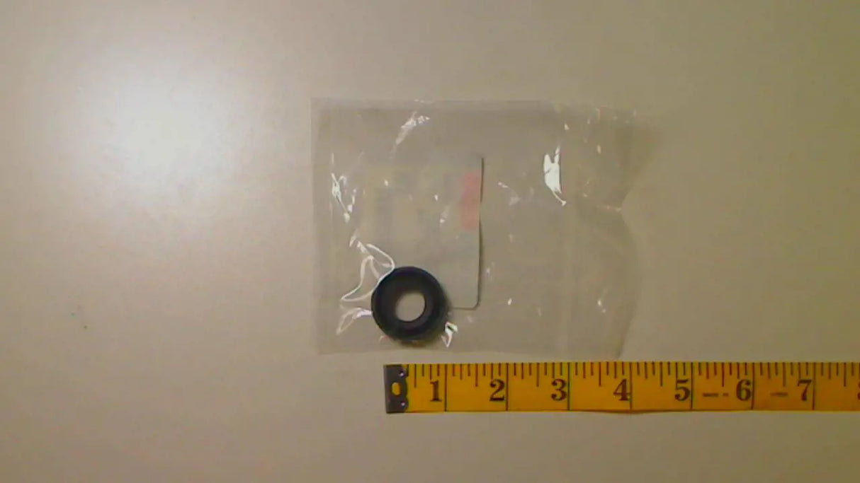 Kubota 09500‑15307 Transmission Input Shaft Oil Seal - OEM Replacement