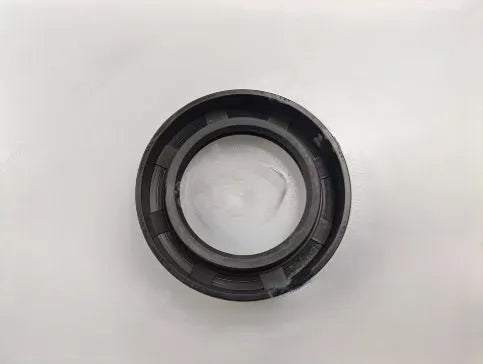 Kubota DC70 Oil Seal 09504-06211 | Harvester Spare Part for DC60 & DC70