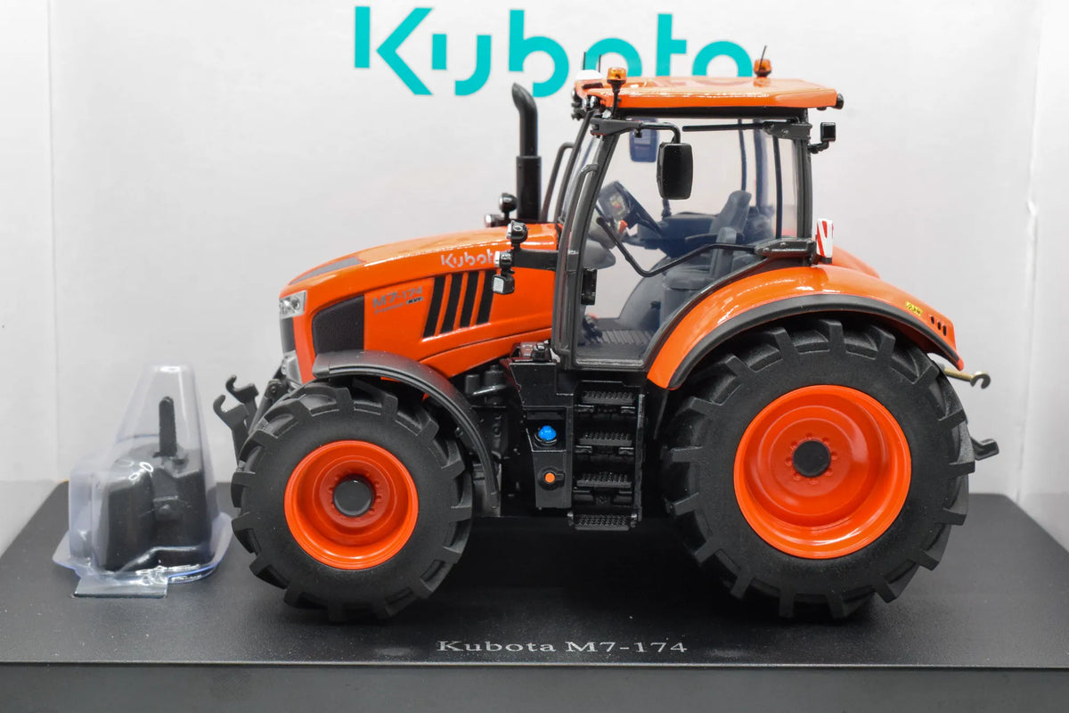 Kubota M7‑174 Model Tractor 1:32 Scale Die‑Cast with Weights by Universal Hobbies