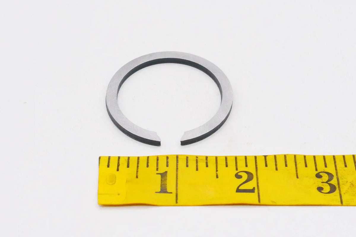 Kubota OEM External Circlip (36730-28043) - Gear Shift & Transmission Retainer