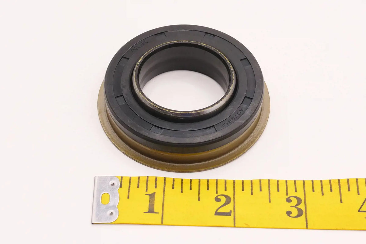 Kubota Oil Seal 37300-11160 - Front Knuckle & Wheel Shaft Seal for L & M Series