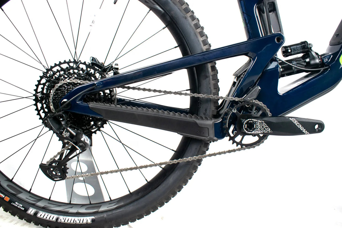 Santa Cruz Megatower C R-Kit Medium Mountain Bike