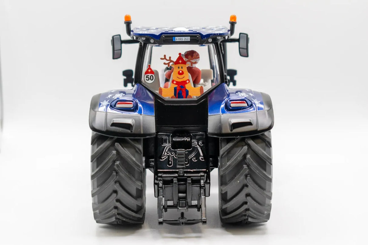Siku New Holland Christmas tractor
