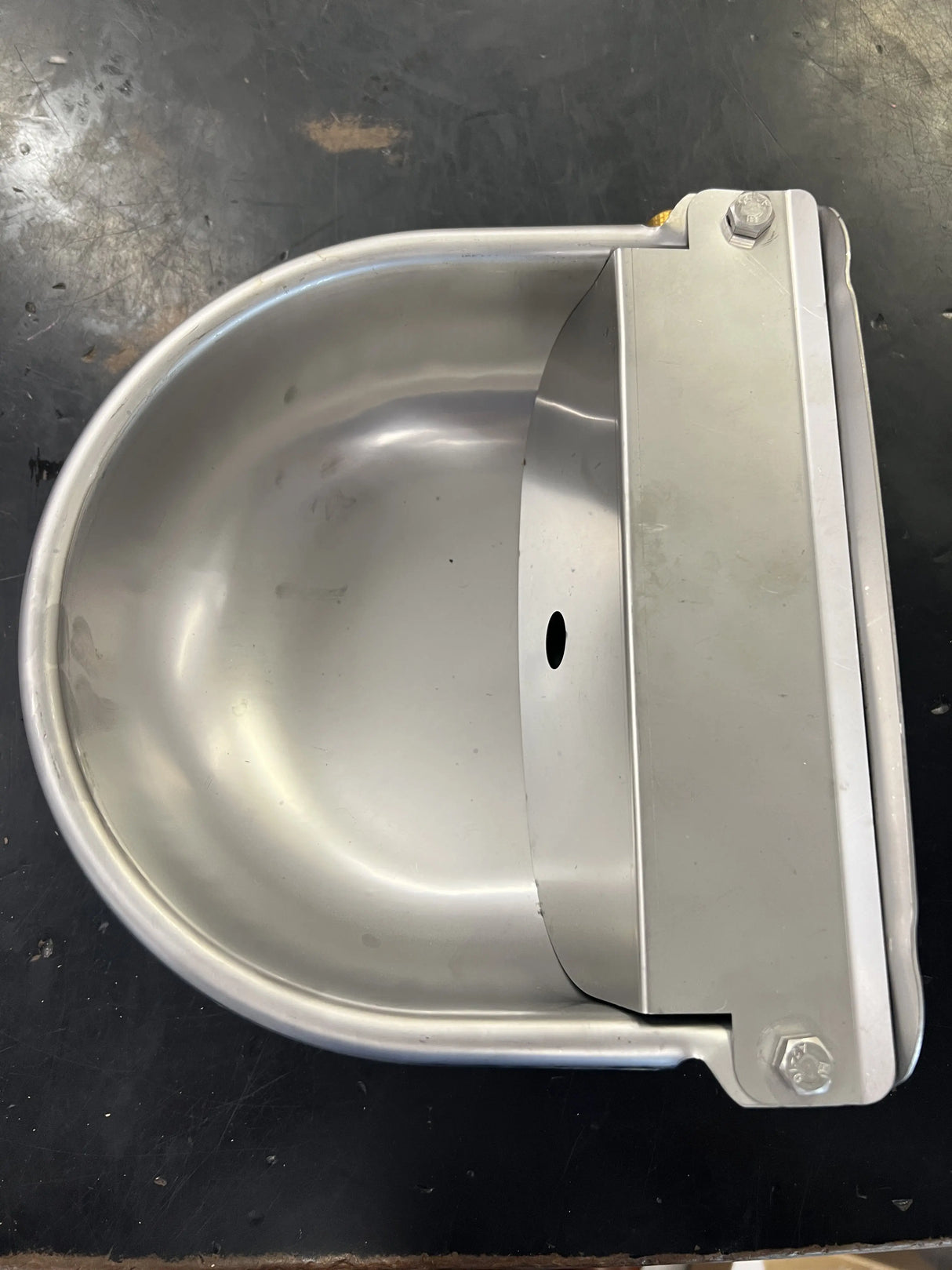 Stainless Steel Cattle Drinker - Durable 5L Automatic Water Bowl