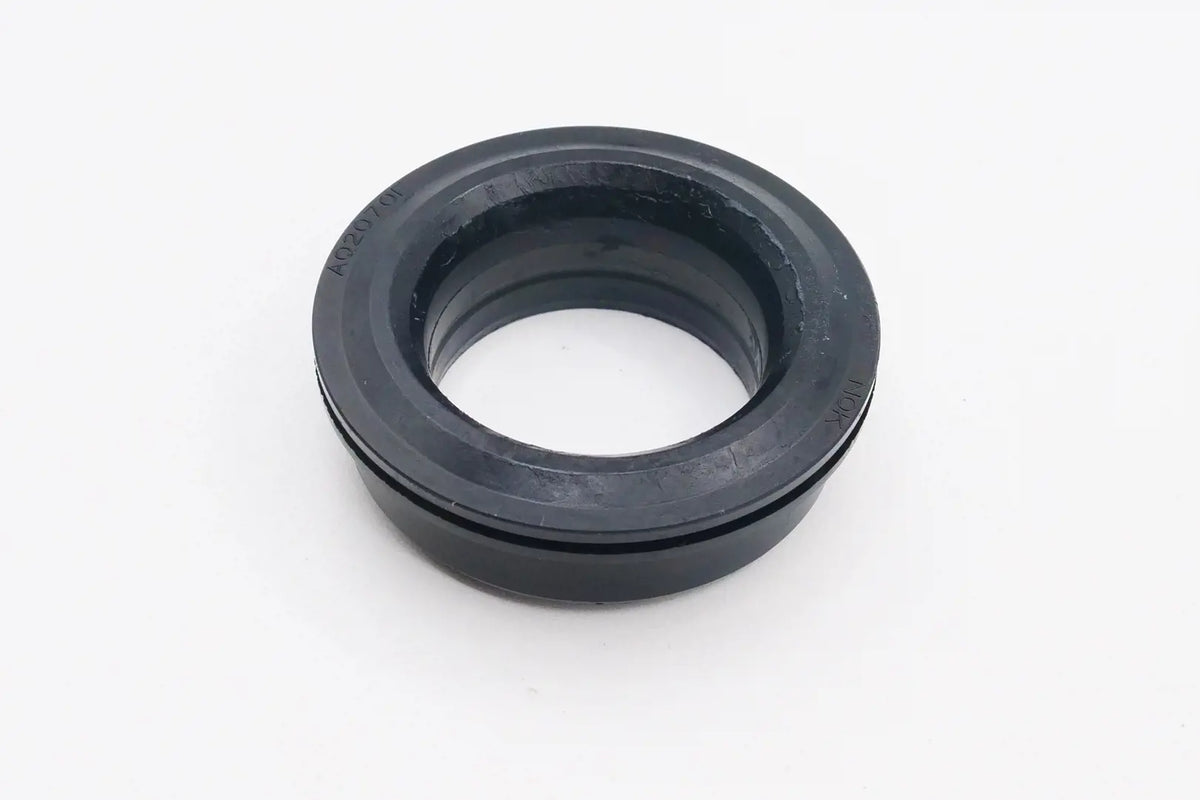 T0430-57340 Kubota Front Axle Oil Seal for Compact Tractors