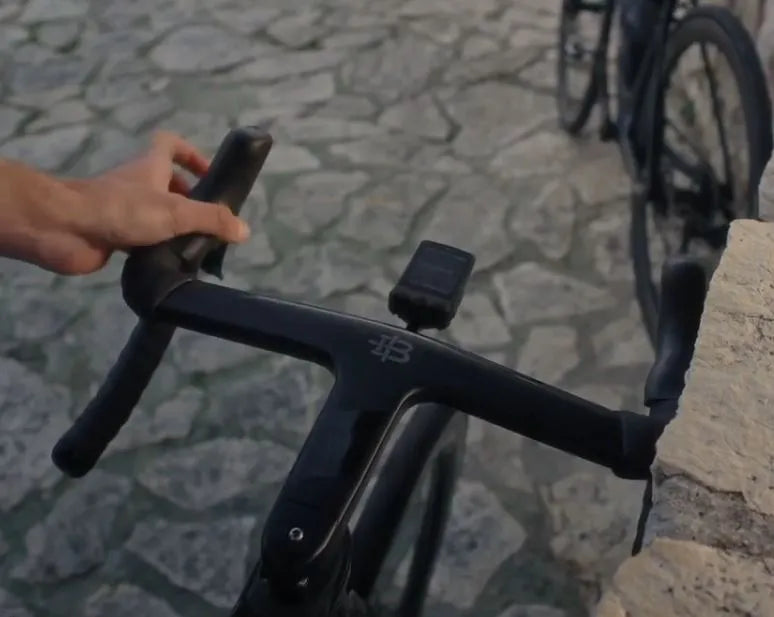 Wahoo ELEMNT BOLT 3 GPS Bike Computer - High-Performance Bike GPS with Smart Navigation