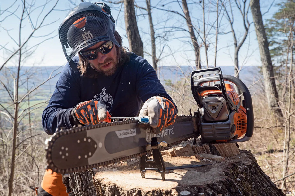 Husqvarna 592 XP Chainsaw - Premium 93cc Professional Chainsaw with 36 inch Bar