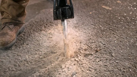 Milwaukee MX Fuel 25KG Class 28mm Hex Demolition Hammer + x2 Free Batteries