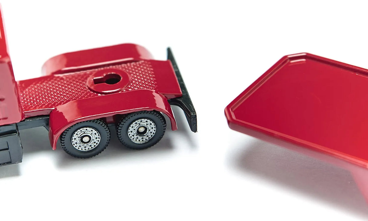 Siku Low Loader with Boat 1:87