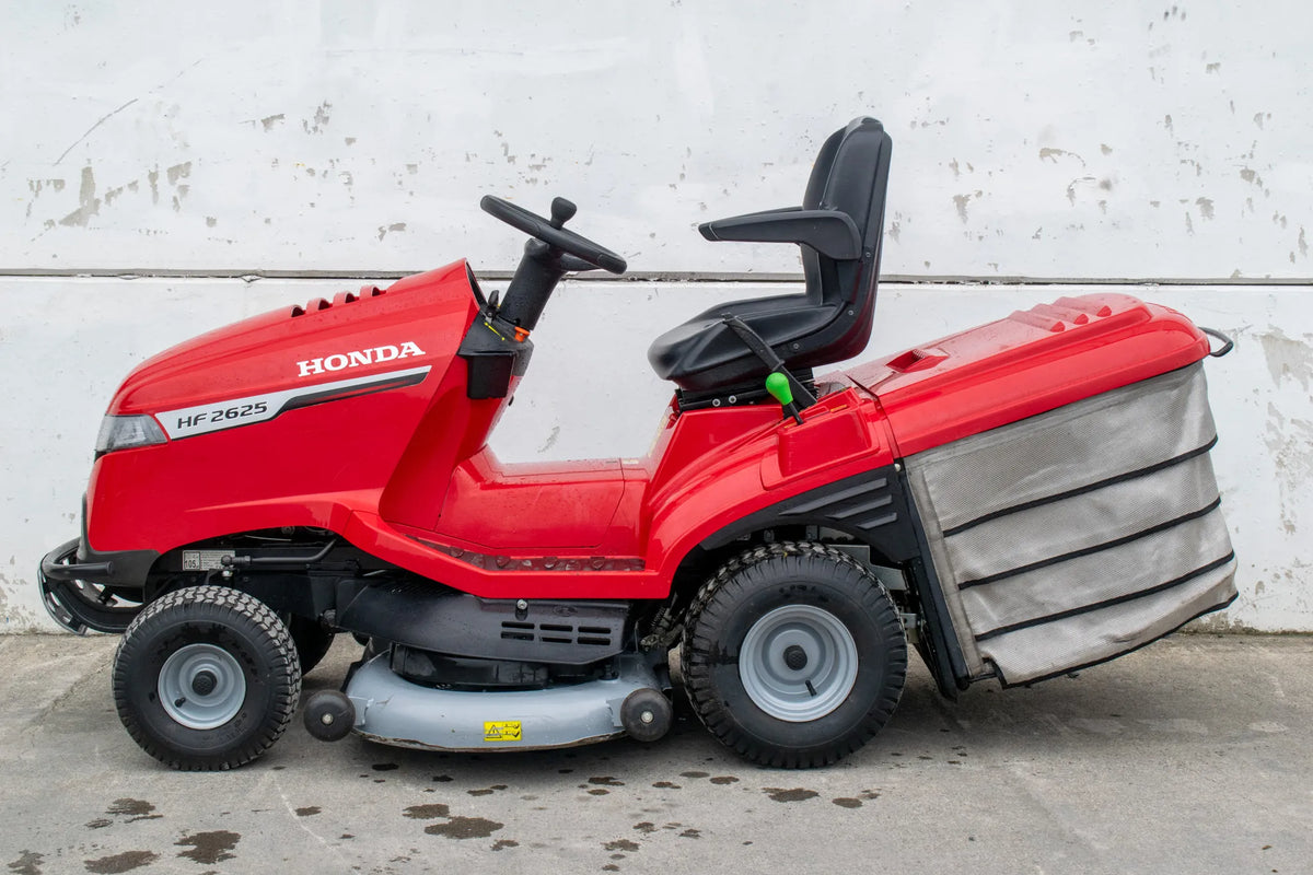 Used 2022 Honda HF2625 HTE Lawnmower