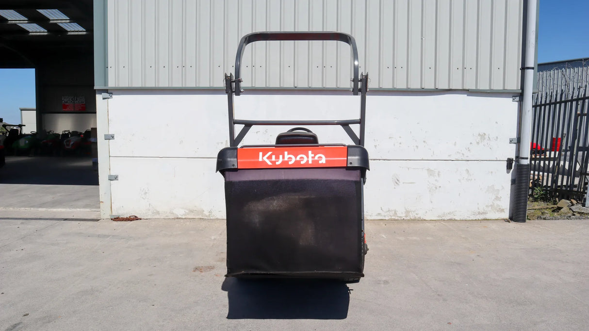 Used 2023 Kubota G261 LD Ride-On Lawnmower
