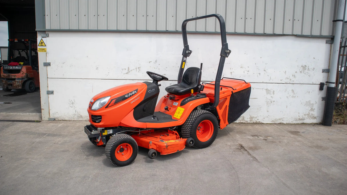 Used 2023 Kubota GR2120 Lawnmower 