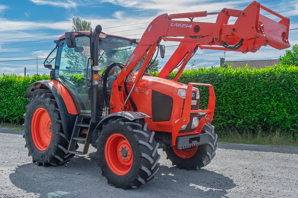 Kubota M110GX-II