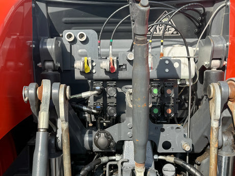 Kubota M7-152