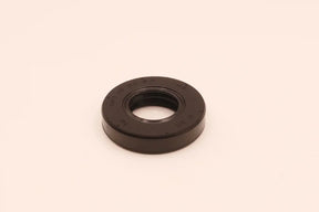 Kubota Oil Seal 31381-76390 - Genuine Hydraulic Pump Seal for Tractors & Machinery
