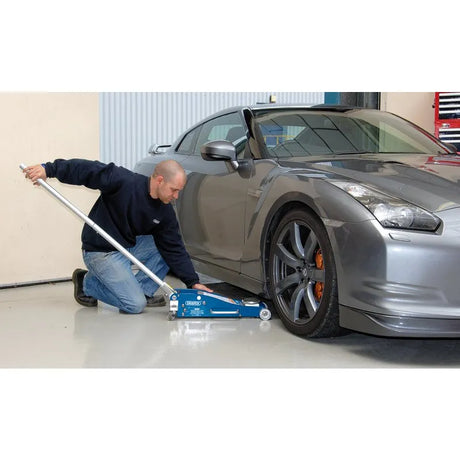 Draper Aluminium and Steel Trolley Jack, 2.5 Tonne