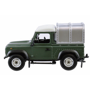 Britains Land Rover Defender 90 with Canopy - 1:32 Scale Keswick Green Model