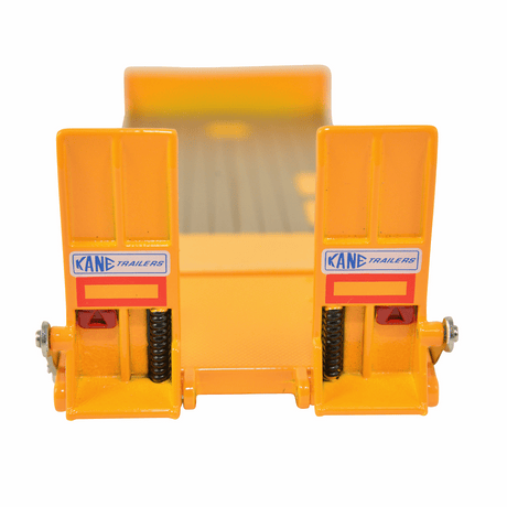 Britains Kane Low Loader (Yellow) 1:32 Scale Model 43254
