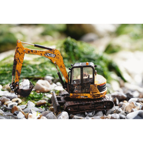 Britains Muddy JCB Midi Excavator 1:32 Scale Model 43279