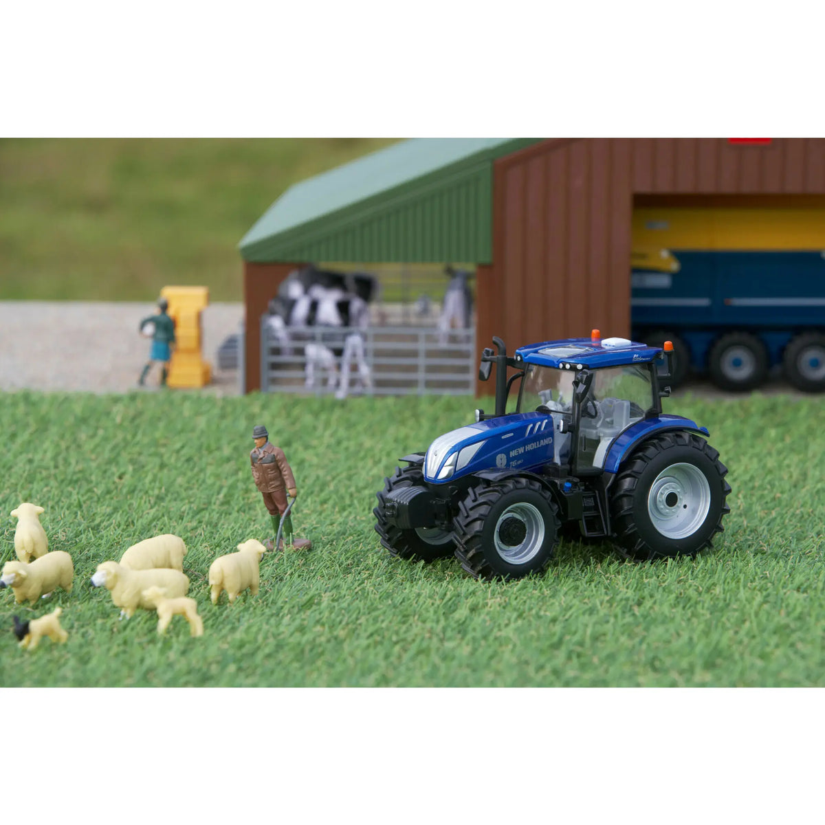 Britains New Holland T6.180 Blue Power Tractor 1:32 Scale Model 43319