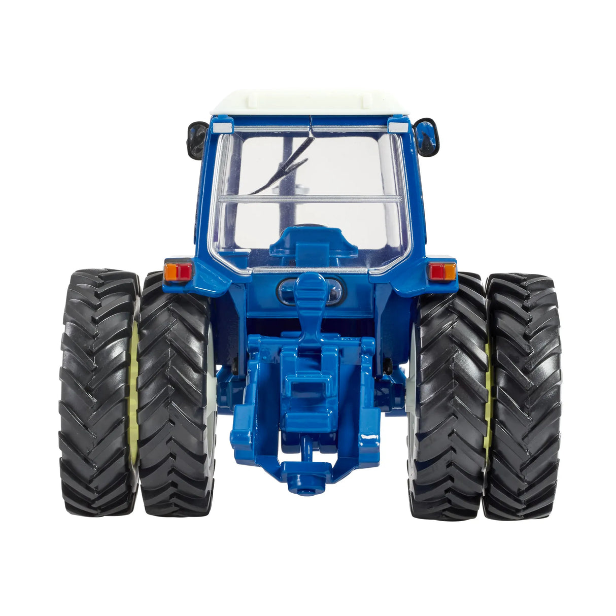 Britains 43371 Ford 7600 with Dual Wheels 1:32 Scale