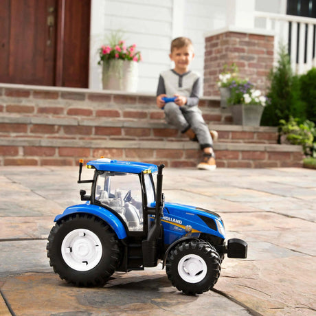 Britains Big Farm Remote Control New Holland T6.180 - Scale 1:16