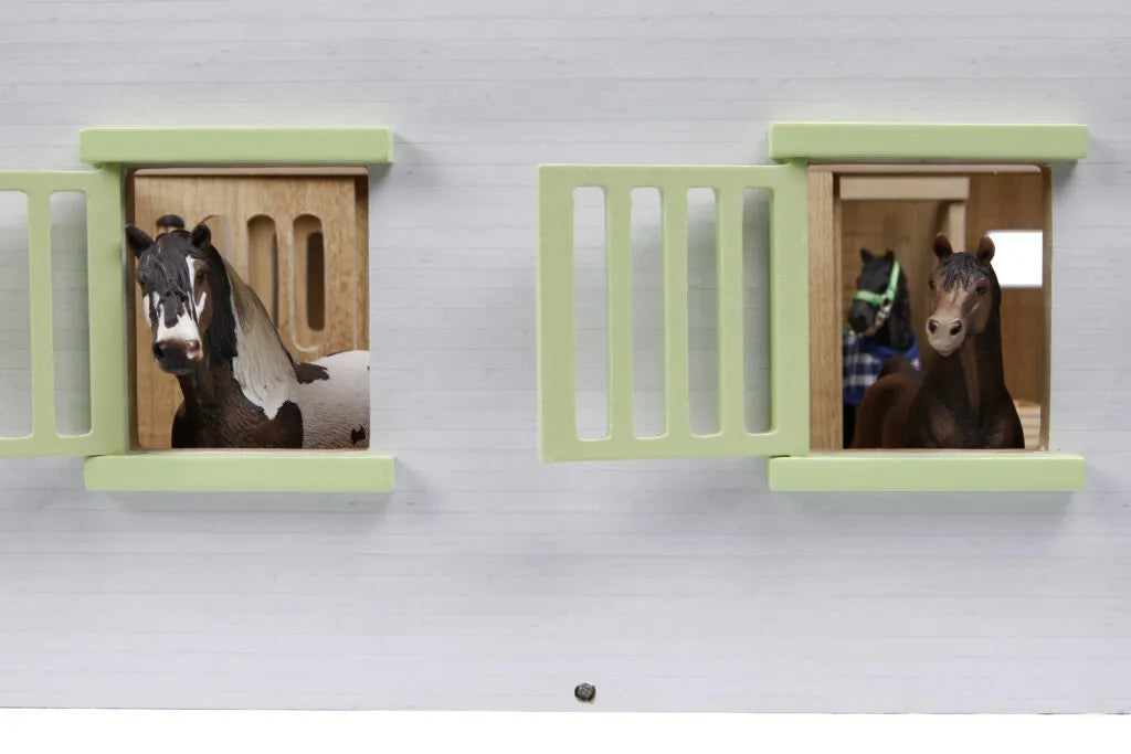 Kids Globe Large Pink Horse Stable with 7 Horse Stalls