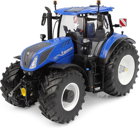 New Holland T7.300 Model Tractor 1:32 Scale Die‑Cast by Universal Hobbies