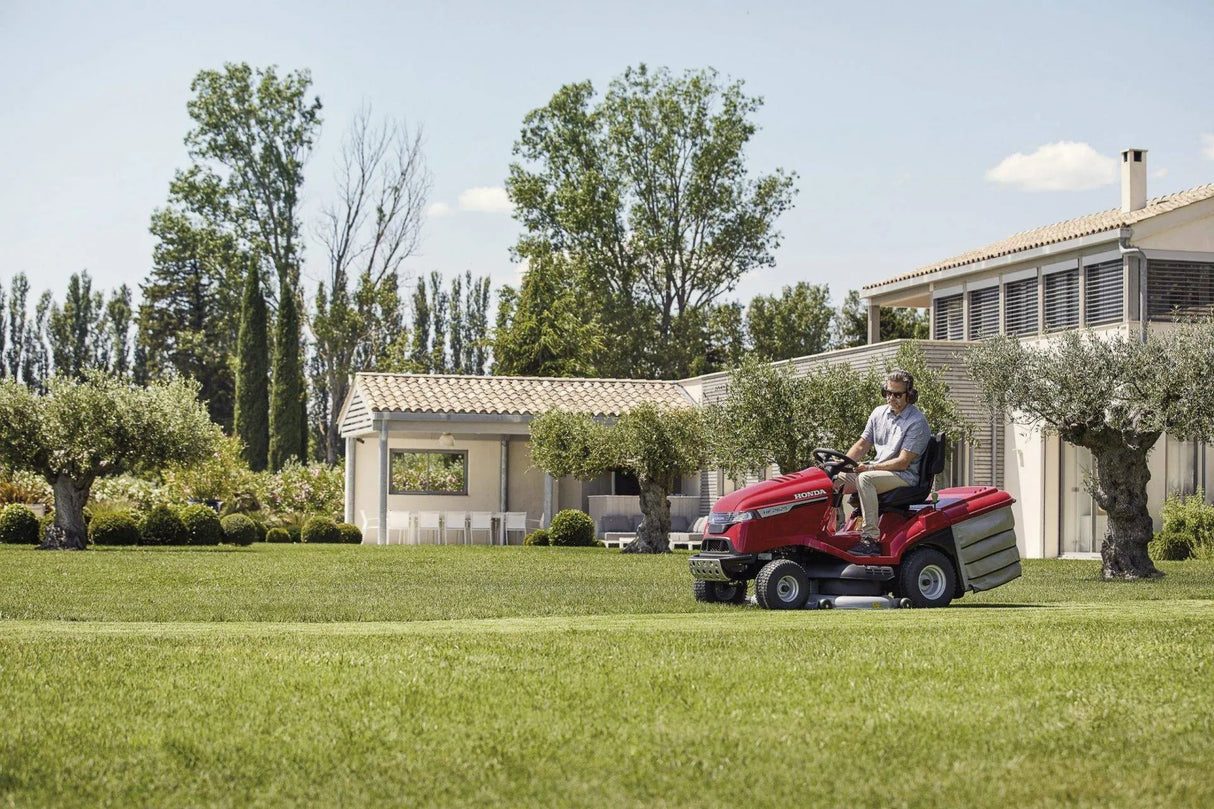 Honda HF2417 HME Ride-On Lawnmower