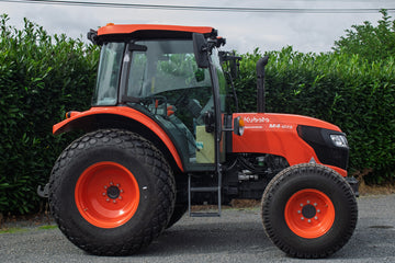 Kubota M4073