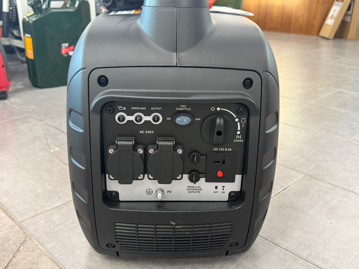 Victor GR4300IS 3.0KW / 3.75KVA Suitcase Invertor Generator
