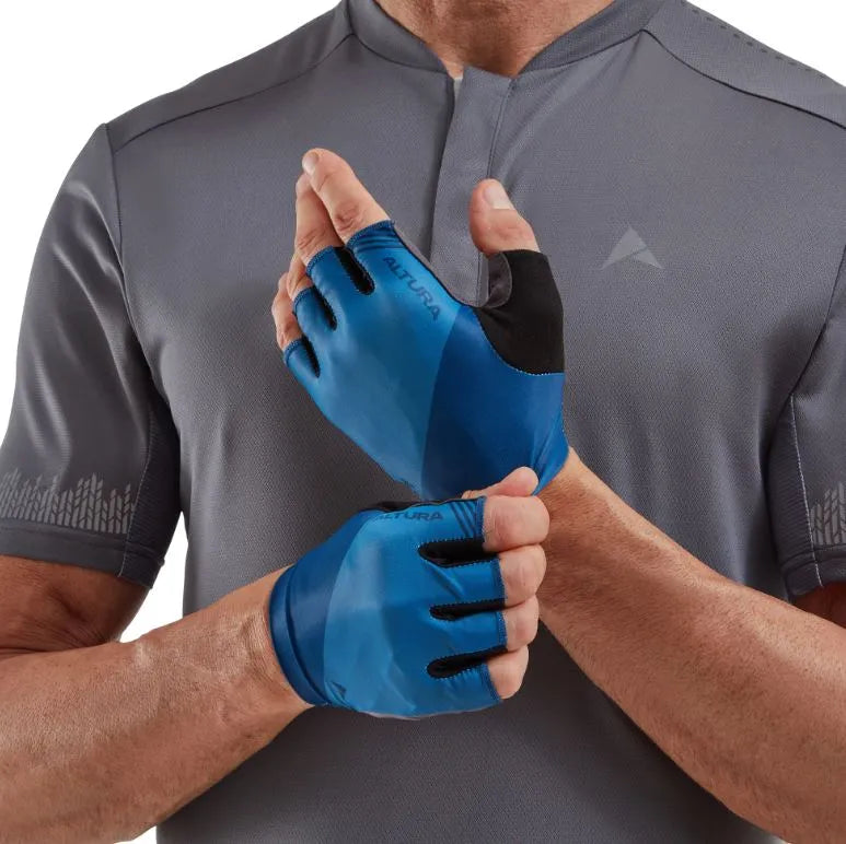 Altura Airstream Cycling Mitts | Unisex | Blue | Memory Foam Padding | Road Gloves