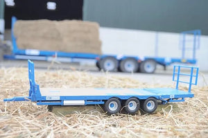 Britains Kane Bale Trailer Set Model - 1:32 Scale Three-Axle Bale Carrier with Straw Bales