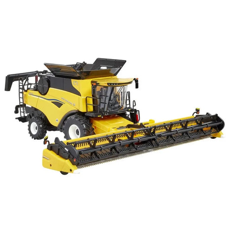 Britains New Holland CR9.90 Combine Harvester Model - 1:32 Scale, Limited Edition