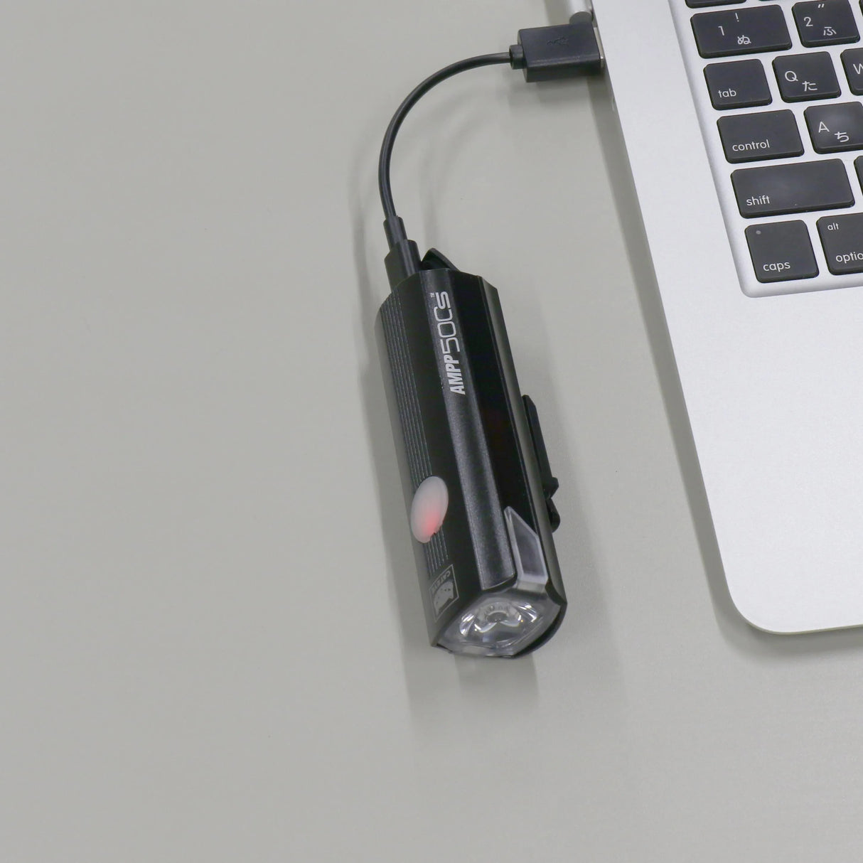 Cateye AMPP 500S Front Bike Light - 500 Lumen USB-C Rechargeable with Wide Beam