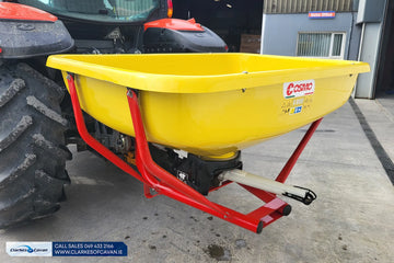 Cosmo V800 Fertiliser Spreader