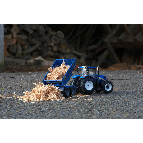 Britains 43268 New Holland T6 Tractor with Trailer Play Set - 1:32 Scale Farm Toy