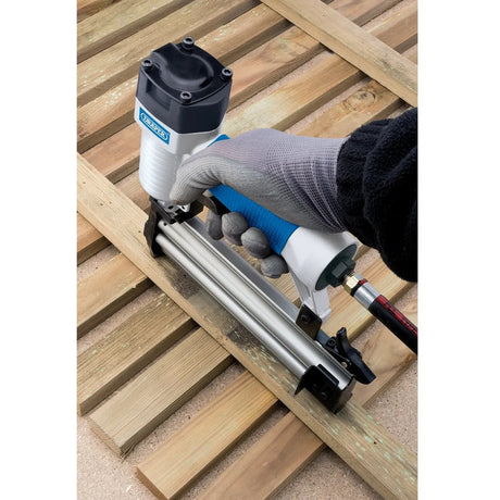 Draper 10-50mm Air Nailer - Lightweight & Reliable Air Nailer