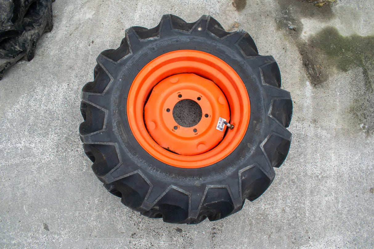 Bridgestone Tyre 9.5-16