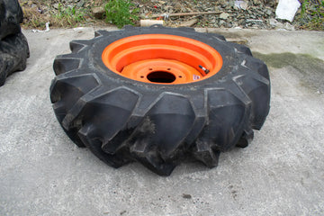 Bridgestone Tyre 9.5-16