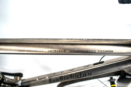 Van Nicholas Astraeus Ultegra Di2