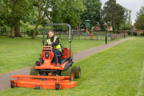 Kubota F391 Out Front Lawnmower